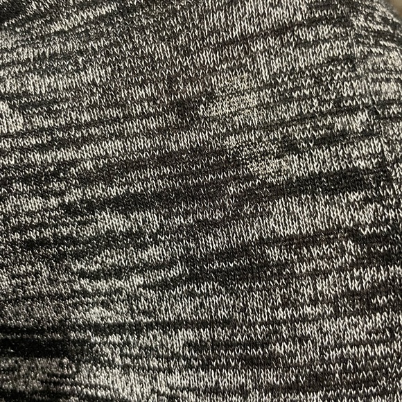 Aritzia (Wilfred Free) ZLATA Sweater - Picture 4 of 4